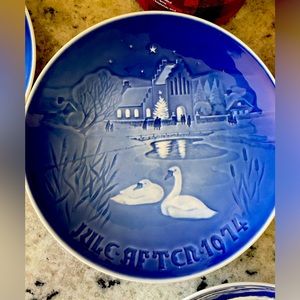 1974 Bing & Grondahl Plate CHRISTMAS IN THE VILLAGE Henry Thelander Denmark